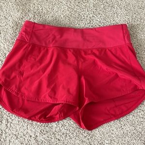 Lululemon speed up low rise kind short in white